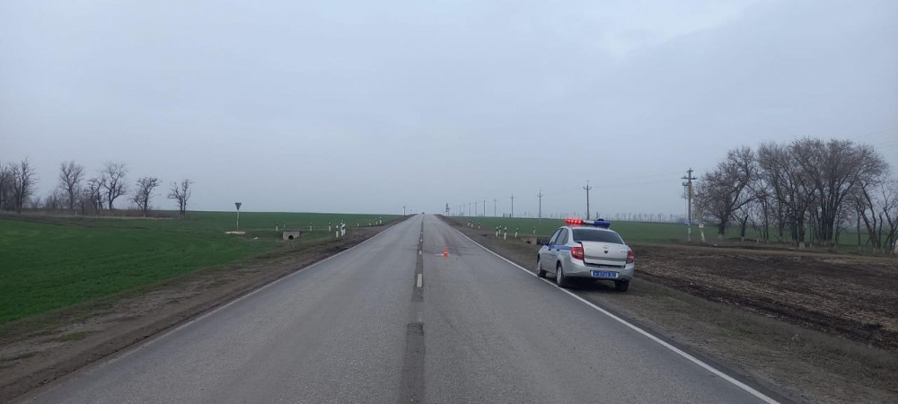 Водитель насмерть сбил мужчину и скрылся с места аварии в Ростовской области