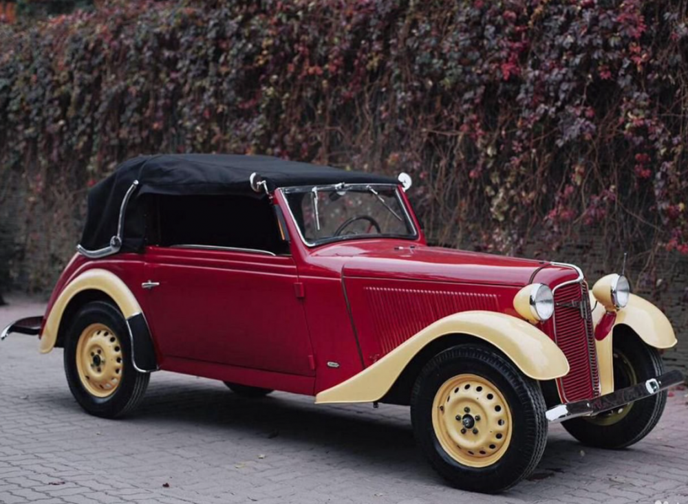 В Ростове за 2,5 млн рублей продают ретро-автомобиль 1938 года