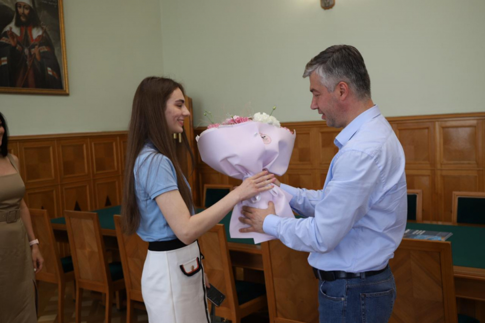 Алексей Логвиненко усомнился, что лучшую выпускницу может привлечь Ростов