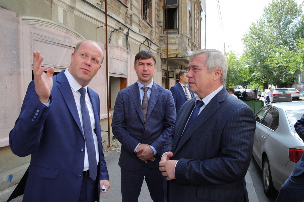 Губернатор раскритиковал качество ремонта исторических домов в центре Ростова