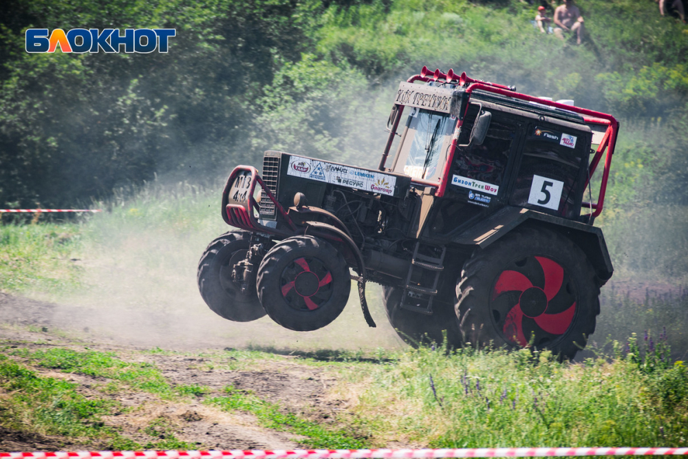 В Ростовской области снова отменили гонки на тракторах «Бизон-Трек-Шоу»