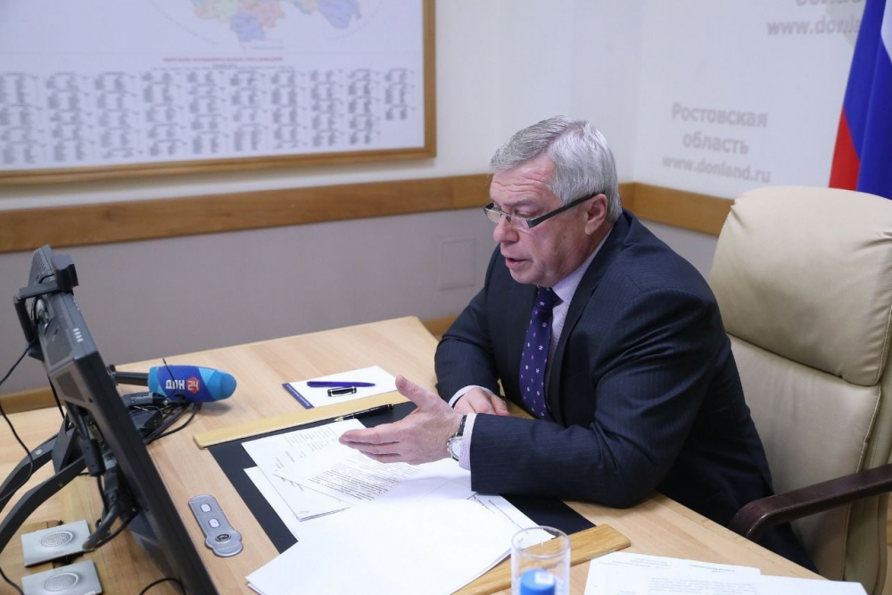 Губернатор Василий Голубев потребовал поднять зарплату донским аграриям