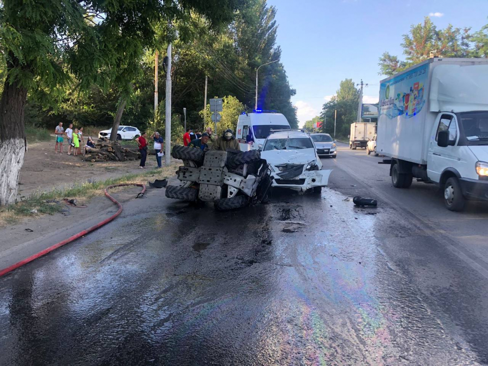 Молодой водитель без прав угнал квадроцикл и попал на нем в ДТП в Ростовской области