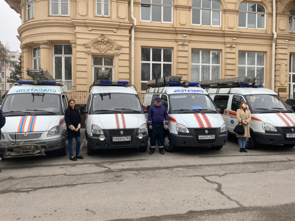 Ростовчан с помощью громкоговорителей призывают сидеть дома