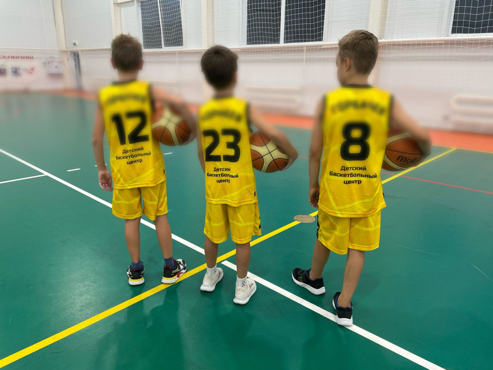 Каждый игрок — это наш «Номер 1»: юных баскетболистов приглашают заняться спортом в центре Junior SKY