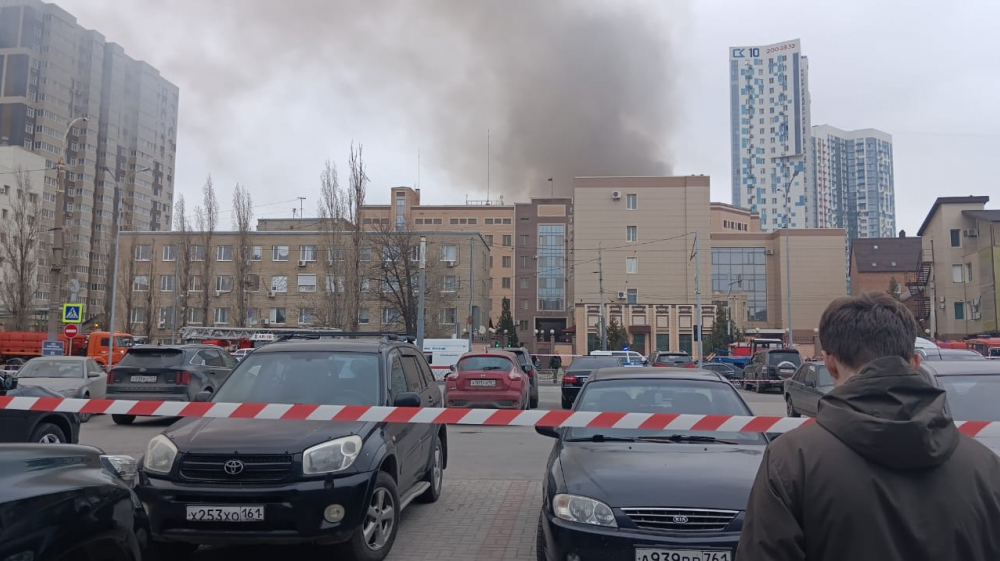 ФСБ прокомментировала пожар в здании погрануправления ФСБ в Ростове