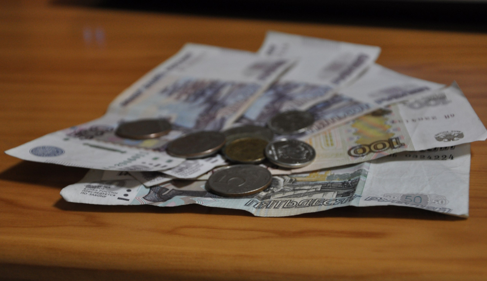 Ростовчанка перевела мошеннику 100 тысяч рублей в надежде защитить деньги