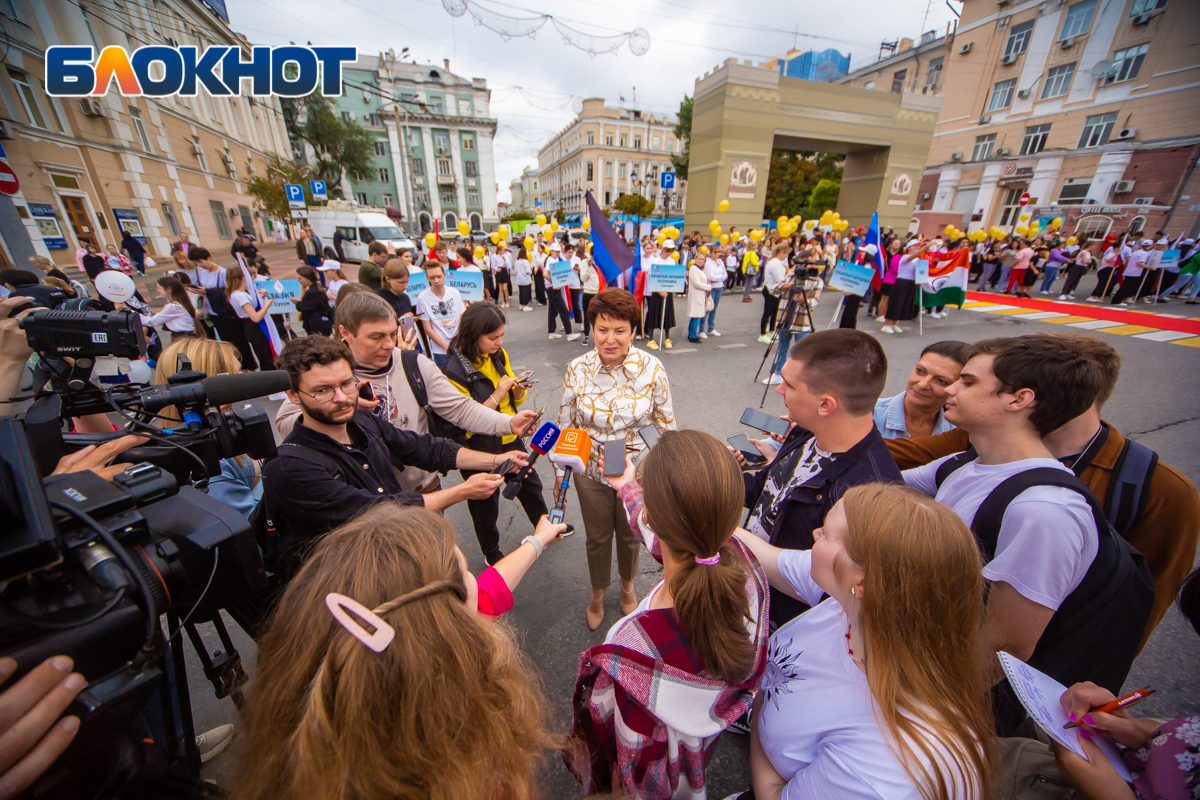 Открытие ростов на дону. Ростов на Дону жители. День города Ростов на Дону. С днем города. День города Ростов на Дону фото.