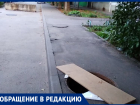 Александровка превратилась в минный полигон: жители пожаловались на большое количество открытых канализационных люков