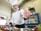 В Ростове опытному повару-универсалу готовы платить 70 тысяч рублей