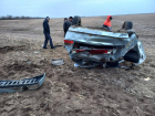 Молодой водитель не справился с управлением и перевернул легковушку на крышу в Ростовской области