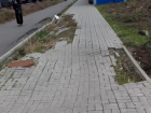 Жителей Левенцовки возмутило состояние тротуарной плитки
