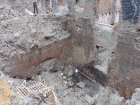 Неизвестные ранее подземные галереи обнаружили при раскопках на Парамоновских складах в Ростове