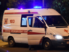 Две иномарки впечатались в бетонный забор на Мадояна в Ростове