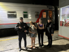 Ростовские полицейские вернули женщине детей, которые уехали в другом поезде