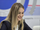 Заменившая своего начальника красотка-депутат планирует идти на новый срок в гордуму Ростова