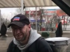Застрявший в «дне сурка» ростовский автостопер рассмешил бывалого автолюбителя на видео