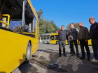 В Ростове поврежденные при атаке БПЛА автобусы заменят резервным транспортом