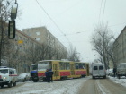 Трамвай сошел с рельсов в Ростове в результате мощного снегопада