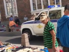 Попытка разогнать блошиный рынок экипажем полиции в Ростове попала на видео