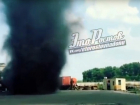 Гигантская угольная воронка в небе привлекла внимание ростовчан и попала на видео