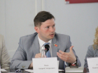 Очень бедный депутат-адвокат из гордумы Ростова официально зарабатывает 22 тысячи в месяц