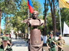 В Новочеркасске открыли памятник военачальнику Якову Крейзеру