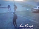Компания малолетних вандалов, разбивающая фонари в Ростове, попала на видео 