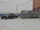 Жители Левенцовки наказали автохама, завалив его машину мусором