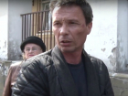 "Зажженную" попытку убийства любовника своей сожительницы показал на видео Шарапов из Ростова