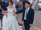Более 600 влюбленных пар в Ростовской области сыграли великолепные свадьбы