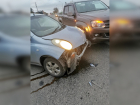 Девушка на Toyota попала в больницу после столкновения с Nissan в Аксайском районе