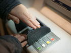 Мужчина пополнил счет купюрами банка приколов через банкомат «Сбербанка» в Ростове
