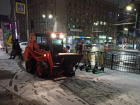 Улицы Ростова убирают от снега более 150 спецмашин 