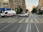 Водитель питбайка и его несовершеннолетний пассажир пострадали в ДТП в центре Ростова