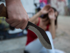 В Ростове парень из ревности несколько раз ударил девушку ножом