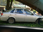 Странное ДТП после удара в зад китайского авто с приземлением на газоне произошло в Ростове