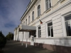 Первая гимназия на Дону появилась благодаря атаману Платову и сейчас носит его имя