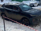 Огромная сосулька пробила крышу автомобиля в Батайске 