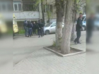 Вооруженного мужчину задержали возле кадетской школы в Ростове
