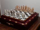 Пешка за 34 тысячи рублей: ростовчанин продает уникальные шахматы из серебра