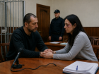 Сотрудницу ЦГБ Батайска жестко избил бездомный сожитель – она покрывала его до последнего, а в суде простила 