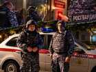 Спящий в ТЦ, поножовщина и опасное знакомство – один день с дежурными Росгвардии 