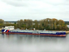 Крупный нефтетанкер прибыл в ростовский порт из Нижнего Новгорода