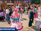 В Ростове прошел первый туристический гастро-ремесленный фестиваль «Купеческий двор»