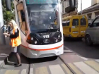 Собравший «свиту» из трамвая и плеяды машин «царский Hyundai» в Ростове попал на видео