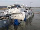 Перевозившее нефть судно затонуло на реке в Ростовской области