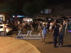 Жестокое массовое побоище «из-за женщины» в ресторане Ростова попало на видео