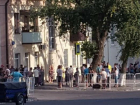 Суровые чиновники и полицейские разогнали стихийный рынок в Ростове