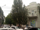 Центр Ростова встал в гигантской утренней пробке из-за перекрытой Театральной площади